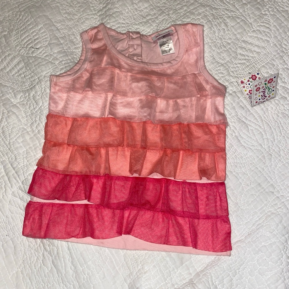 Layed tank top NWT